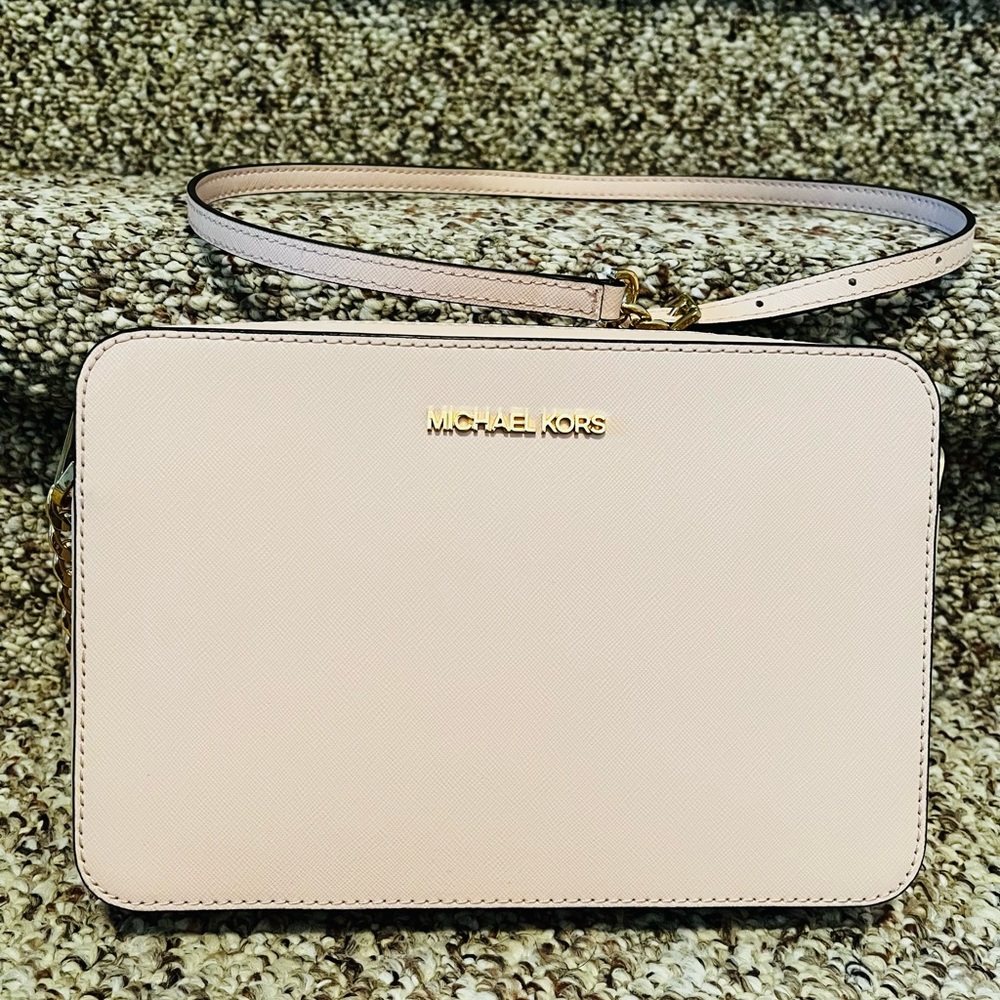 Michael Kors jet set bag preloved